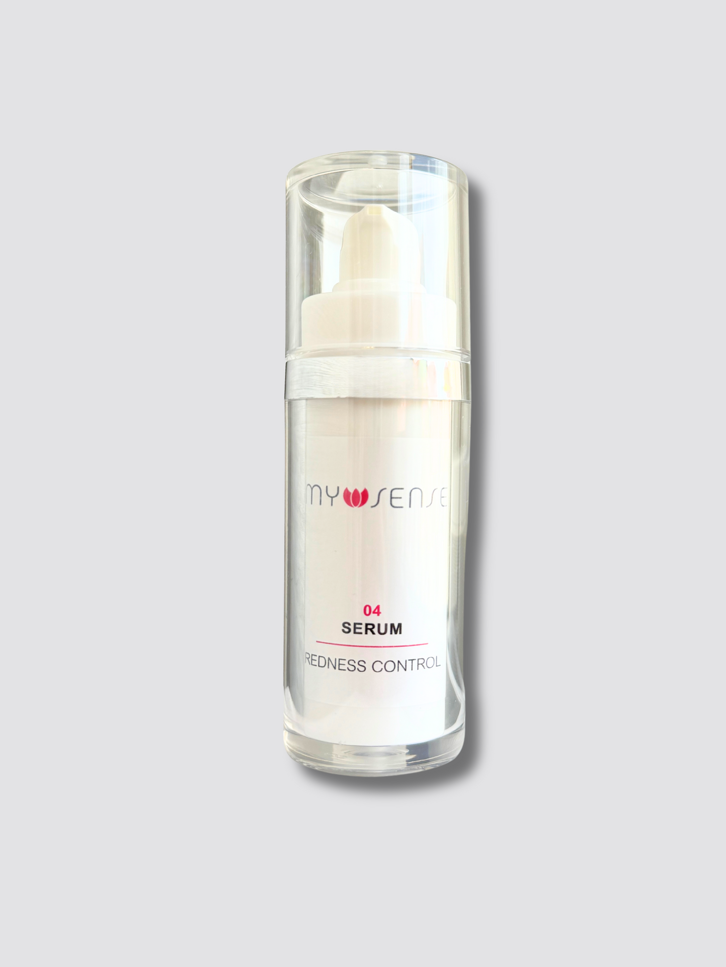 My Sense Wirkstoffserum Redness Controll - in weißem Pumpspender mit durchsichtiger Hülse und Deckel.